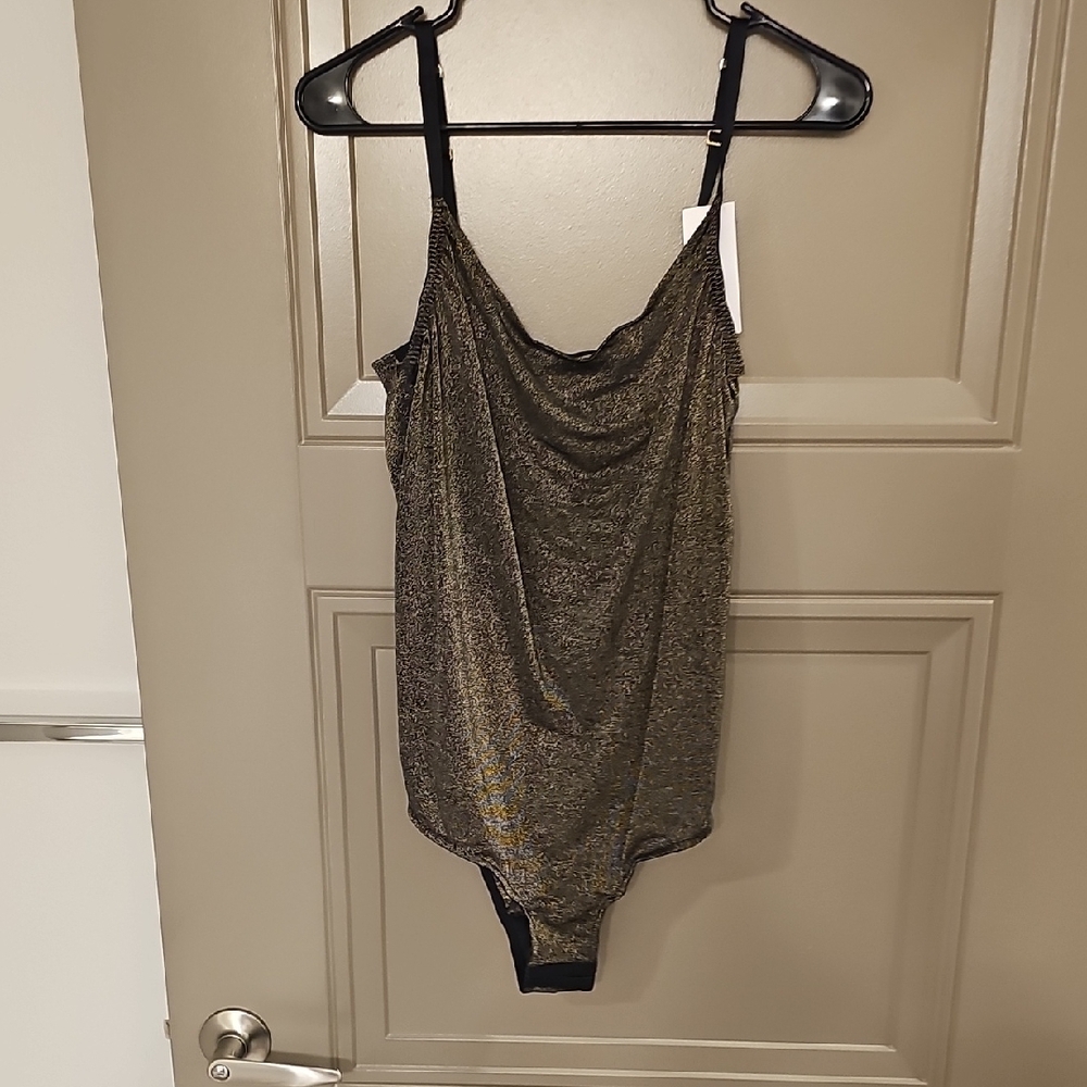 Cacique Black and Gold Bodysuit with Elegant Design